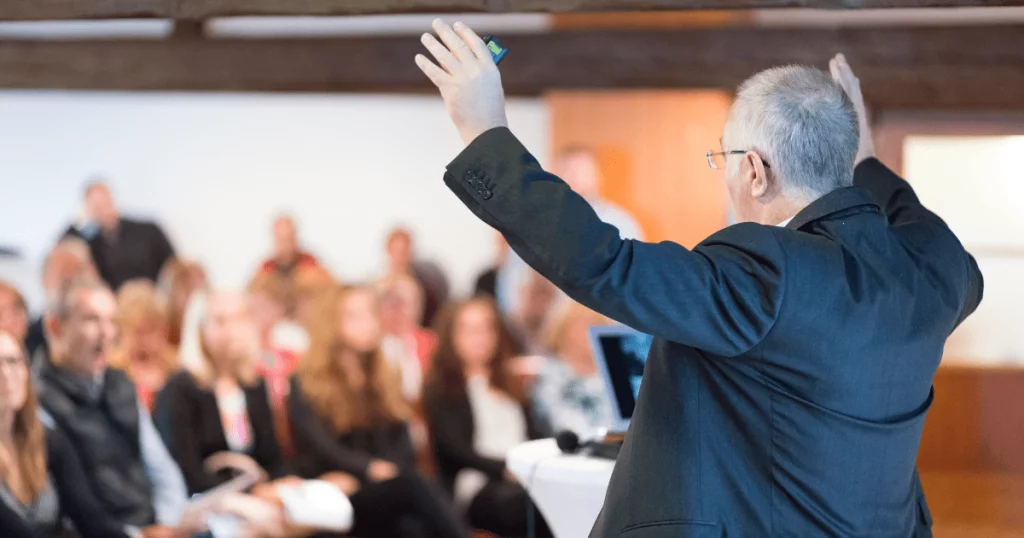 Formação Ministerial: 12 Movimentos que Formam Líderes Formação Ministerial